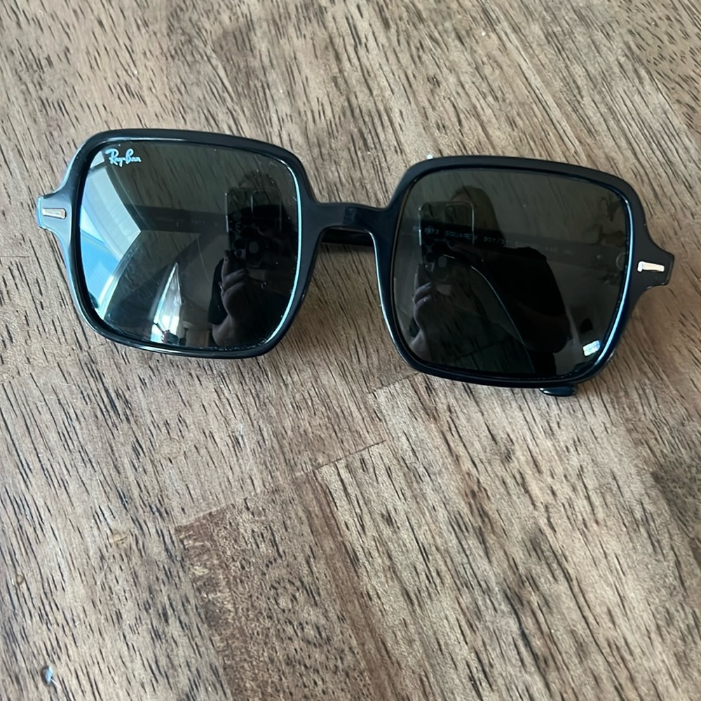 Square ray ban sunglasses